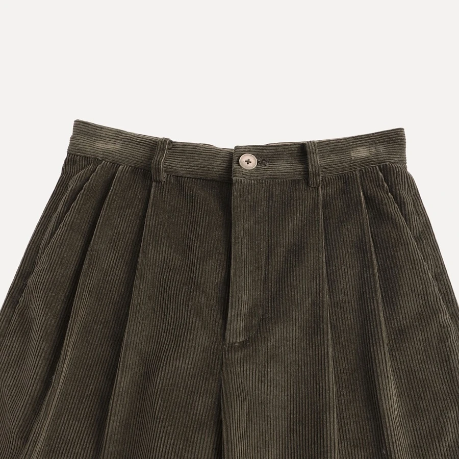 Dark green corduroy Bermuda shorts