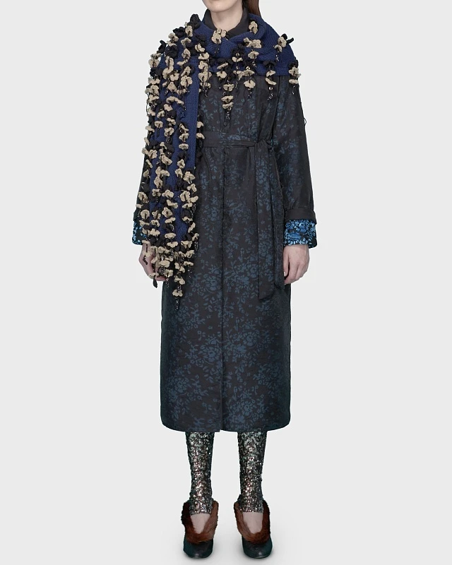 FLORAL KNITTED SCARF