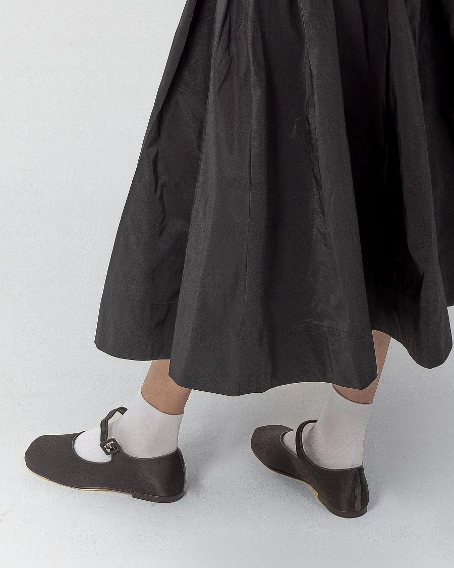 The Mary Jane Pointe