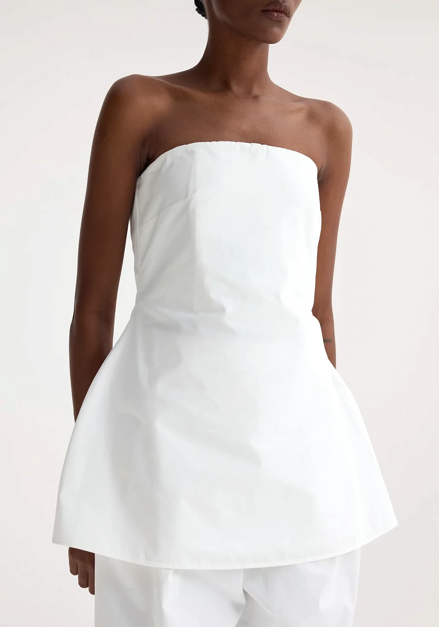 Sculptural 
cotton top