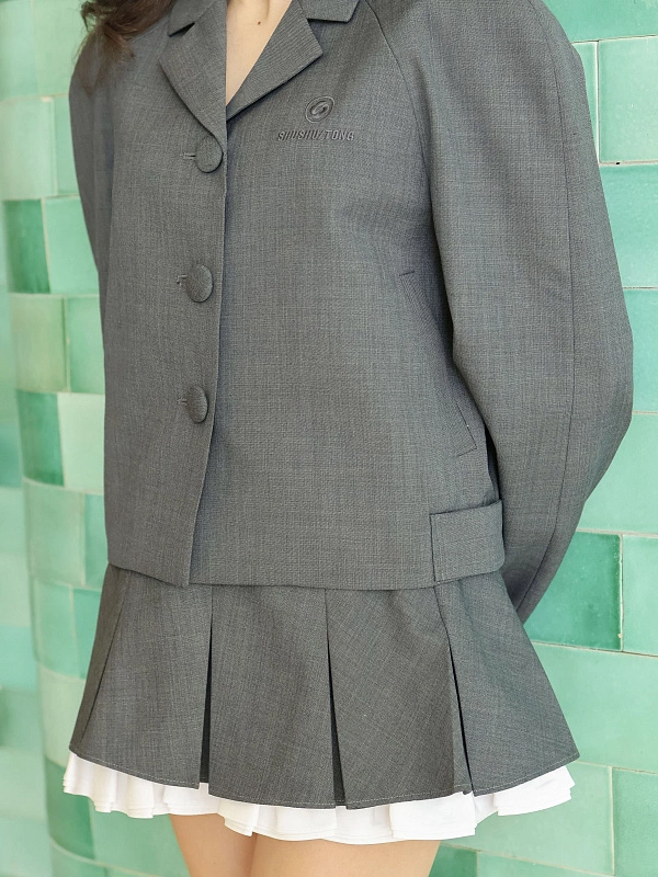 Oversized short jacket